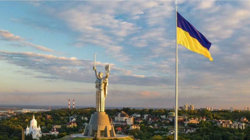 Америка Украинаға қару сатып жатыр.