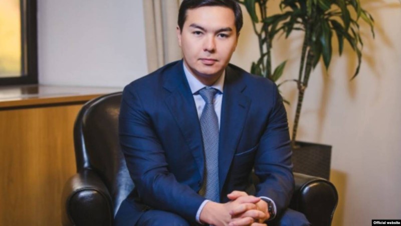 Лондонда Нұрәли Әлиев тұратын зәулім үйге қатысты сот процессі басталды.