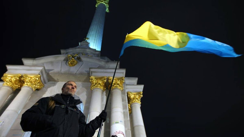 Порошенко, Тимошенко және Вакарчук украиналықтарды Майданға шақырды.