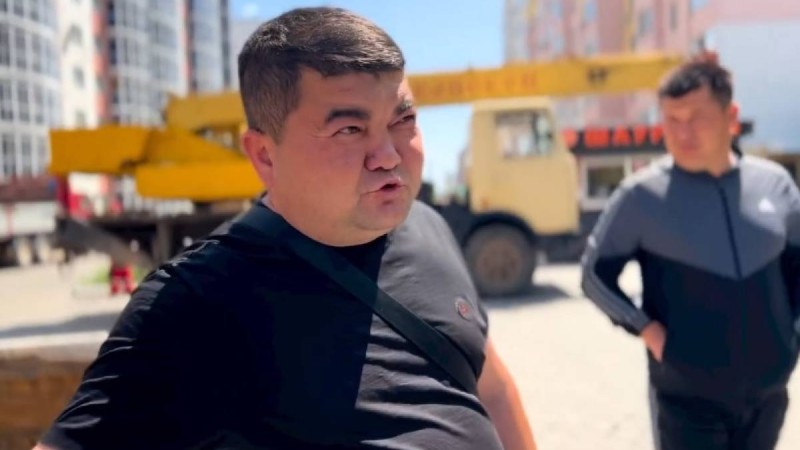 БҚО-да әкімнен ақша бопсалады деген күдікпен блогер ұсталды