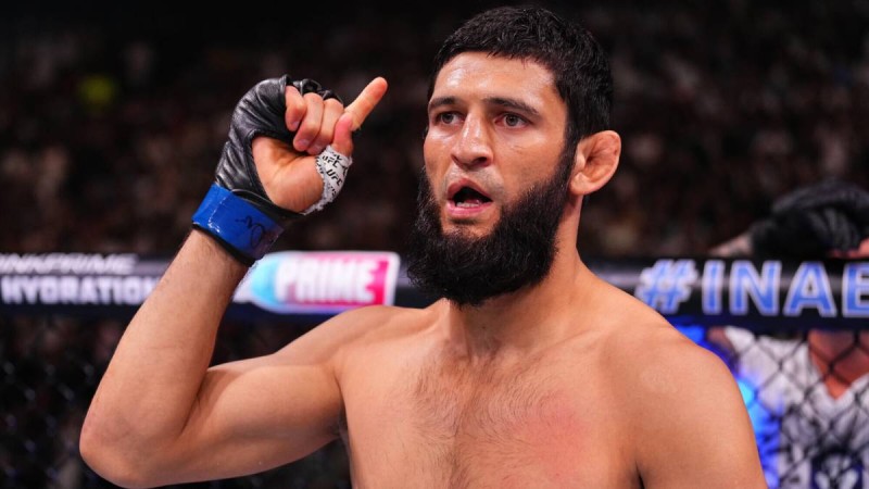 Хамзат Чимаев UFC-дің  орта салмақтағы чемпион атанды
