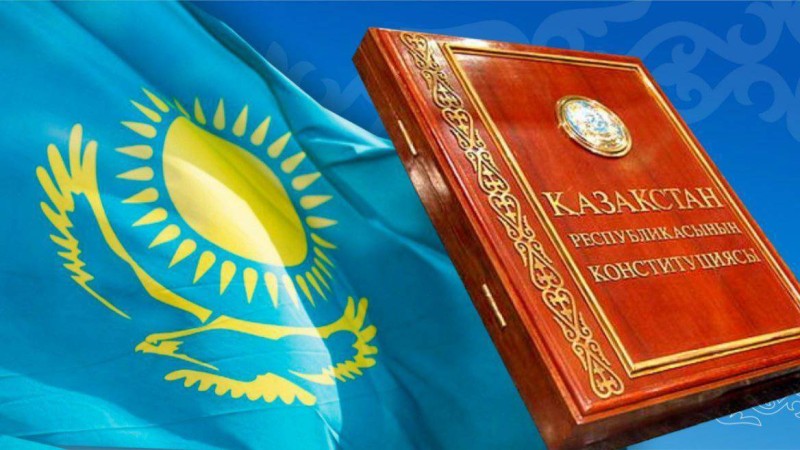 Президент Қазақстан халқын Конституция күнімен құттықтады