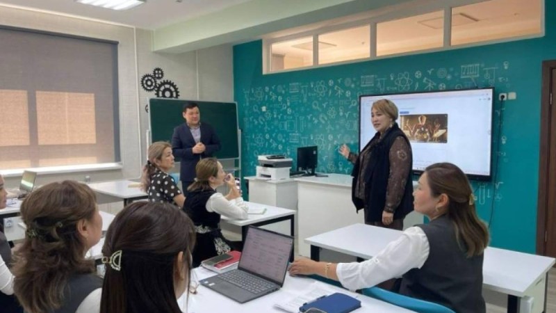 Астанадағы мектептің оқу бағдарламасына жасанды интеллект енгізілді