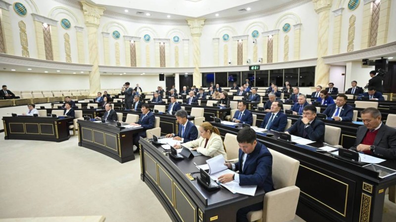 Депутаттар мен олардың аппаратына жұмсалатын шығын – 7,8 млрд теңге