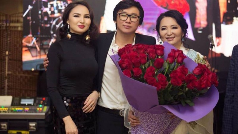 "Бес баласын тастап қайда кетуші еді": Гүлзира Айдарбекова ұлы жайлы бар шындықты айтты