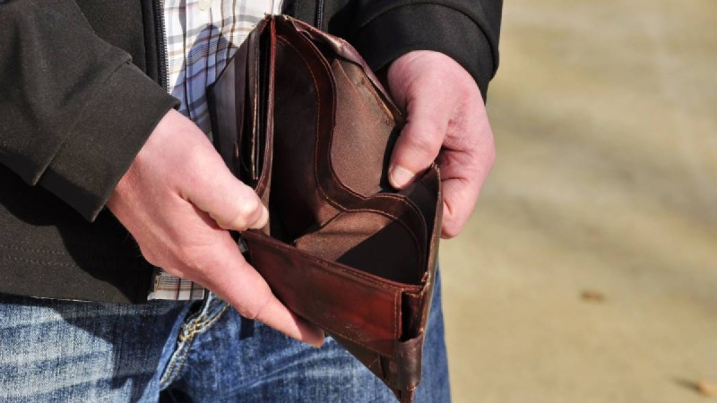 "Бір жылда 3 млн теңге": Қызымен айрылысып кеткен жігіт жұмсаған ақшасын қайтарып алды