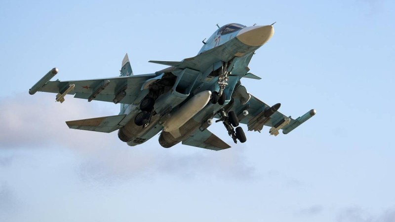 Трамп: НАТО елдері әуе кеңістігін бұзған ұшақтарды атуы керек