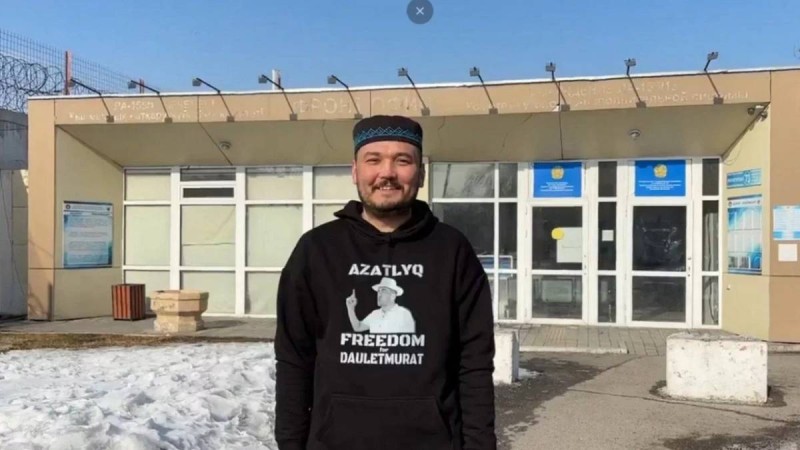 Жоғарғы сот қарақалпақ құқыққорғаушысына Қазақстаннан баспана бермеді