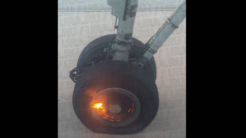 Қостанайда ұшақтың дөңгелегі жанып кетті