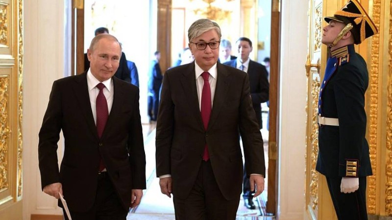 Тоқаев Ресейге жоспарланған сапарын Путинмен талқылады