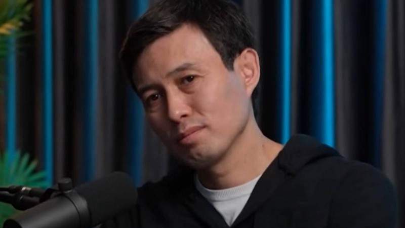 Жатқан жері жайлы болсын! Ердос Қанаевтың отбасы қара жамылды (ФОТО)