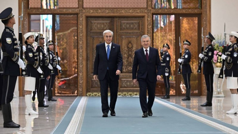 Тоқаев Өзбекстан Президенті Шавкат Мирзиёевпен келіссөз жүргізді