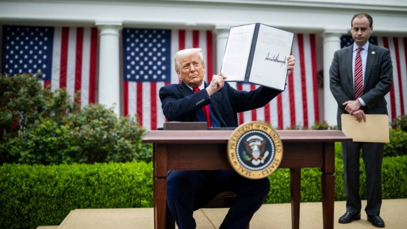 Трамп азық-түлікке салынған баждарды алып тастады