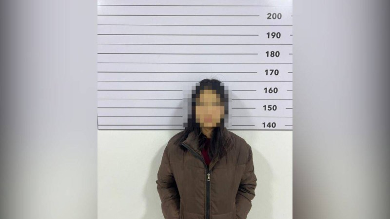 18 жастағы қызбен сүйісемін деген жігіт тілінен айрылып қалды