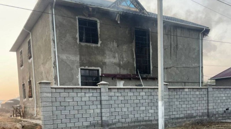 Жетісайдағы өрт: Қаза тапқандардың ең кішісі бір жаста болған