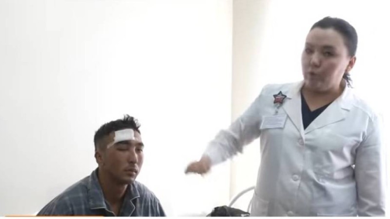 Жас сарбаз ант қабылдау рәсімінде көз жанарынан айырылды