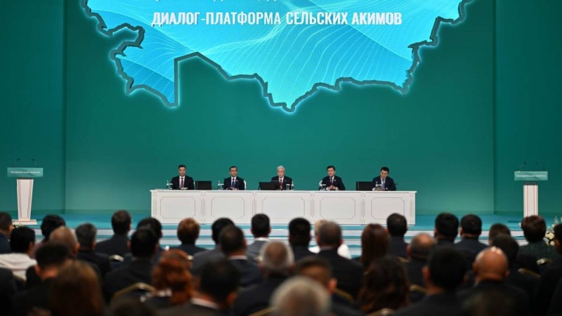 Президент ауыл әкімдерін  Астанаға жинап, оларға “әкім кім” екенін еске салды