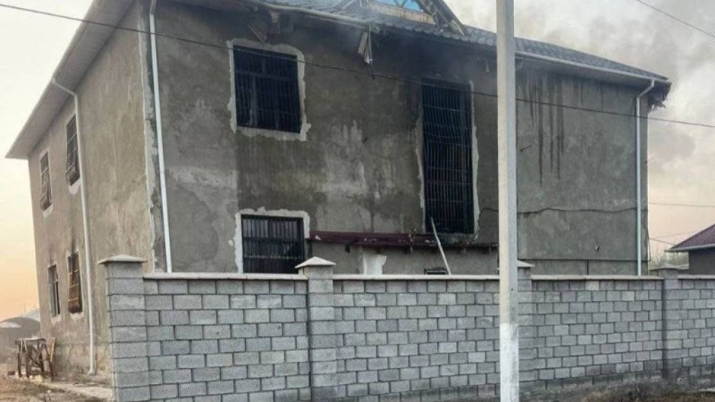 Жетісайдағы өртте зардап шеккен 7 жасар қыз көз жұмды