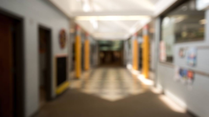 БҚО-да мектеп директорына қатысты үлкен дау туды (ВИДЕО)