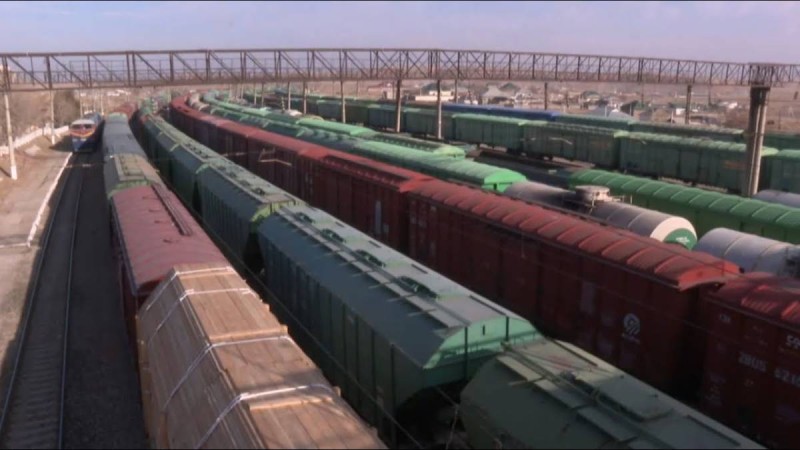 Өзбекстанмен шекарада астық тиеген мыңдаған вагон қаңтарылып тұр
