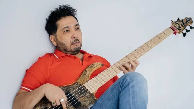 Кімнің кім екенін енді көреміз — әнші Көкеев фонограммаға қатысты ойын айтты