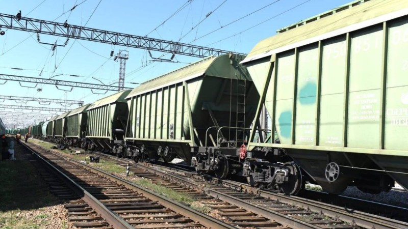 Көлік министрлігінде Өзбекстан шекарасындағы астық тасымалы мәселесі талқыланды