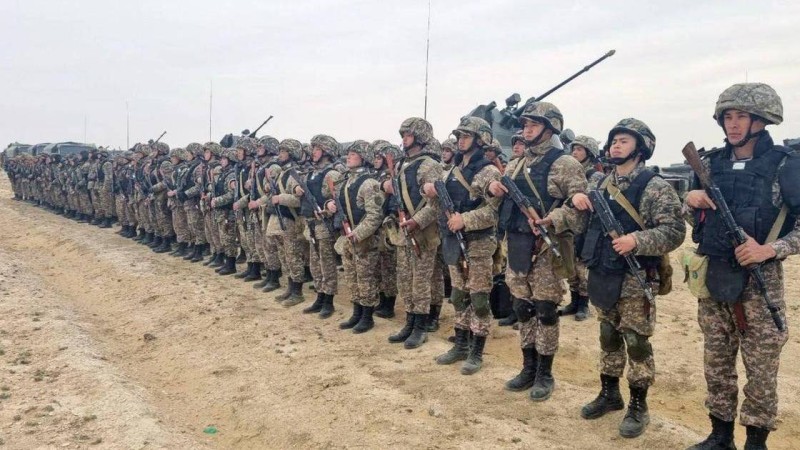 Әскерде "дедовщина" жоқ! Мен оны ашық мәлімдей аламын – министрдің орынбасары