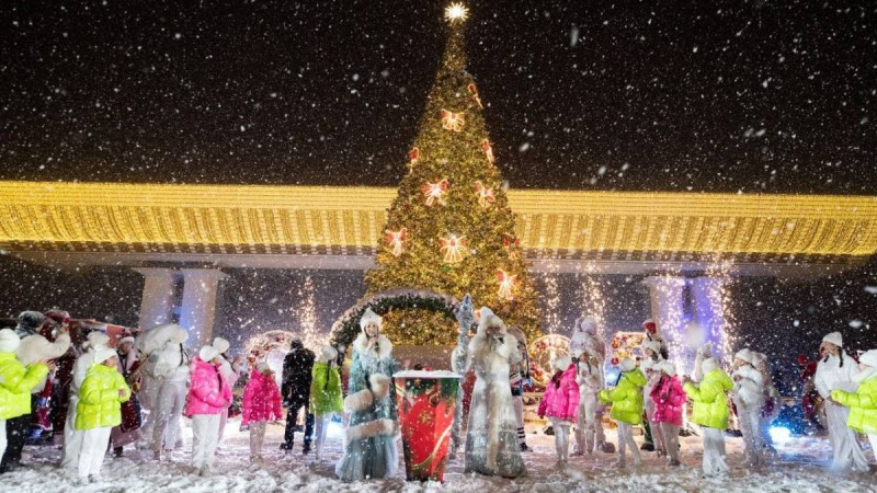 Бүгін кешке Алматының бас шыршасы жағылады