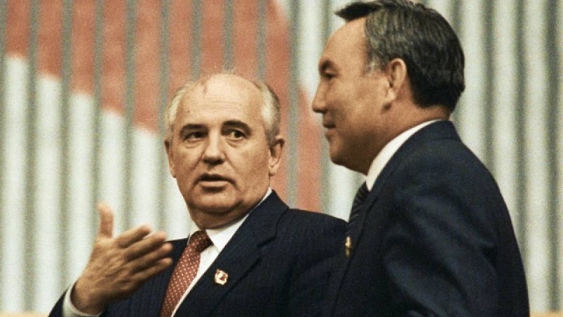 Желтоқсан көтерілісі кезінде алаңға әскер кіргізуді сұраған – Назарбаев