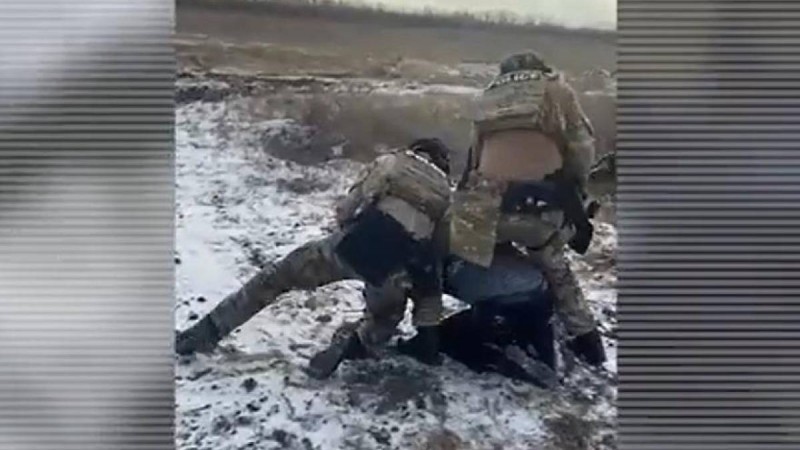 Алматы мен Астанада есірткі заттарын тасымалдаушы топтың мүшелері ұсталды