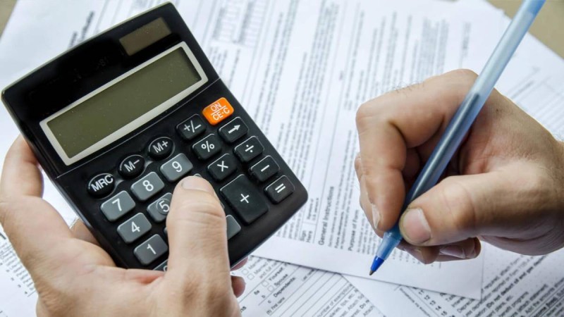 2-3 жерде жұмыс істейтіндерге тықыр таянды: Енді оларға салық салынады