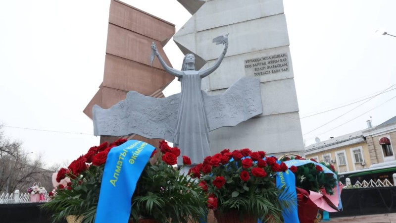 Алматыда Желтоқсан құрбандарына тағзым жасалды