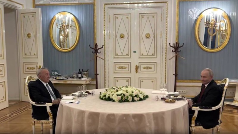 Путин Кремльде Нұрсұлтан Назарбаевпен кездесті