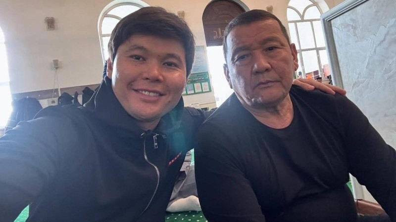 "Әкешім, жаныңыз жәннатта болсын": Ернар Айдар жеке өмірі жайлы жан сырын ақтарды (ВИДЕО)