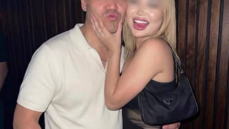 «Қырғызстан президентімен» суретін жариялаған қыздың басы дауға қалды