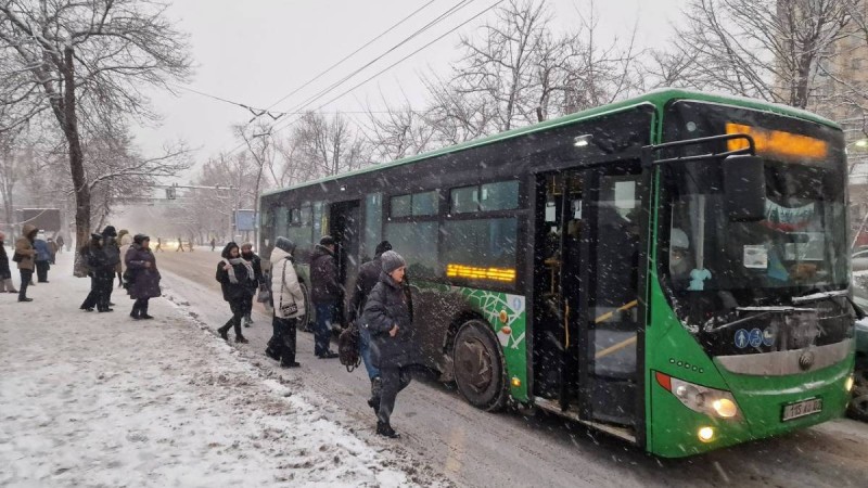 Алматыда қоғамдық көлікте жолақыны Kaspi арқылы төлеу мүмкіндігі енгізілді