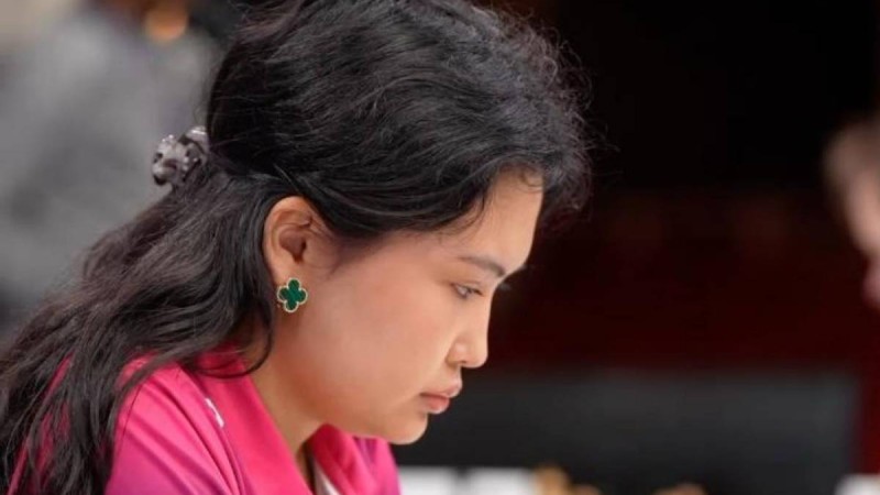 Шахматтан үш дүркін чемпион болған Бибісара Асаубаеваны президент құттықтады