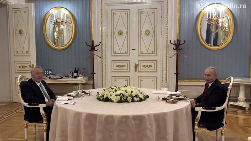 Путин Тоқаевқа Назарбаевпен кездесетіні жайлы айтқан
