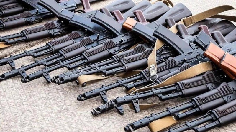 "Соғысқа дайындалып жатқан ел": Президент қару-жарақ пен әскерге көп бюджет сұратып отыр