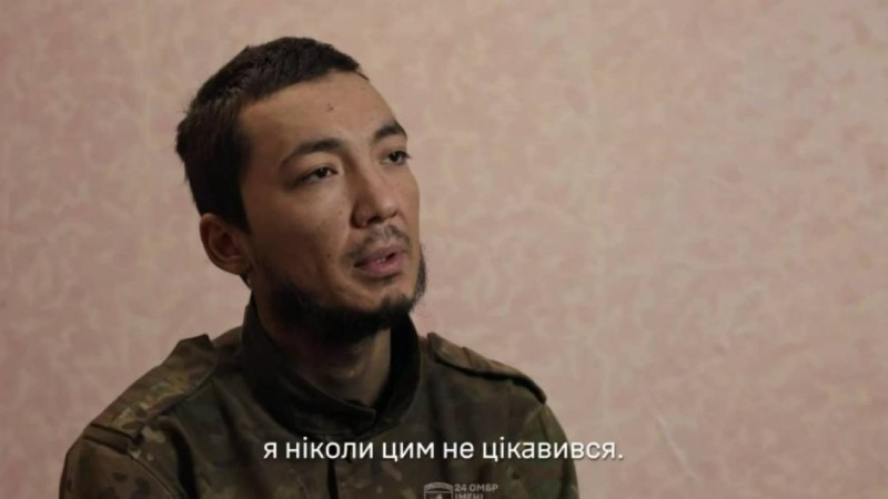 Туыстарым мен елімнің алдында ұяттымын – Украинадағы соғыста тұтқынға түскен қазақ