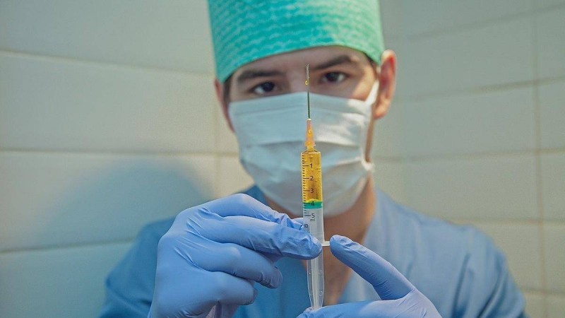 Ораза кезінде укол салдыру оразаны бұза ма? Шариғаттағы нақты үкім