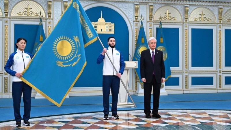 Президент Олимпиада ойындарына қатысатын ұлттық құрама мүшелеріне Мемлекеттік туды тапсырды