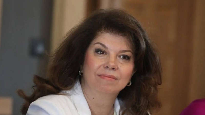 Болгарияда тұңғыш рет әйел адам президент болды