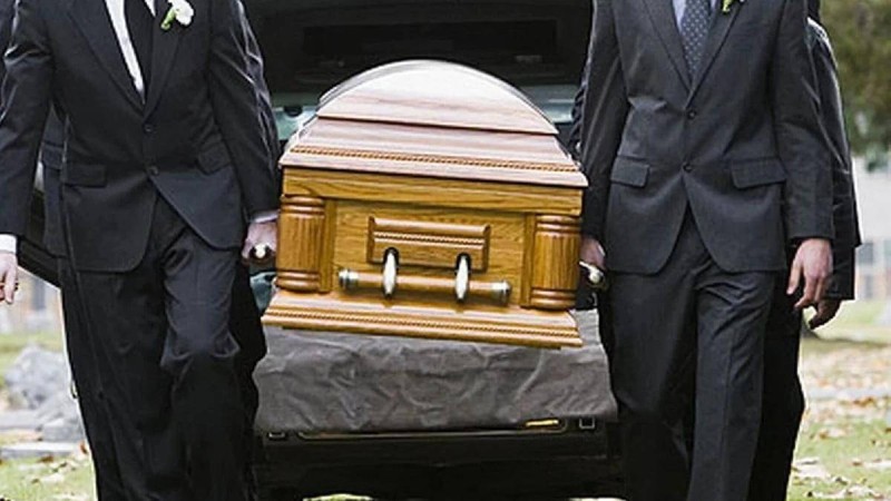 30 жыл бойы әке-шешесінің мәйітін мұздатқышта сақтап келген ер адамға қатысты күтпеген дерек ашылды