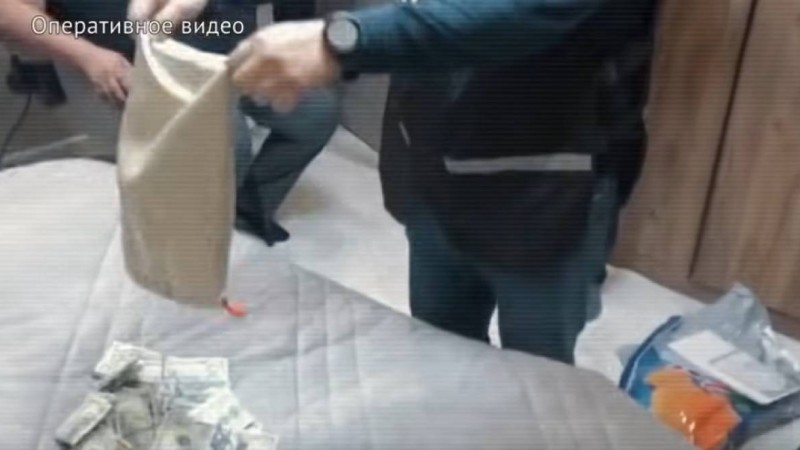 ШҚО-да жоғары лауазымды қызметкерлер пара алу күдігімен ұсталды