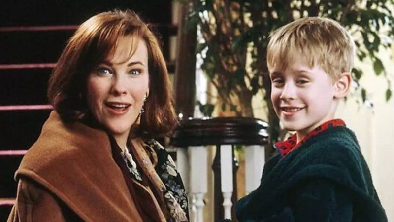 "Өнер әлемі қара жамылды" – "Один дома" фильмінің бас кейіпкері көз жұмды (ВИДЕО, ФОТО)