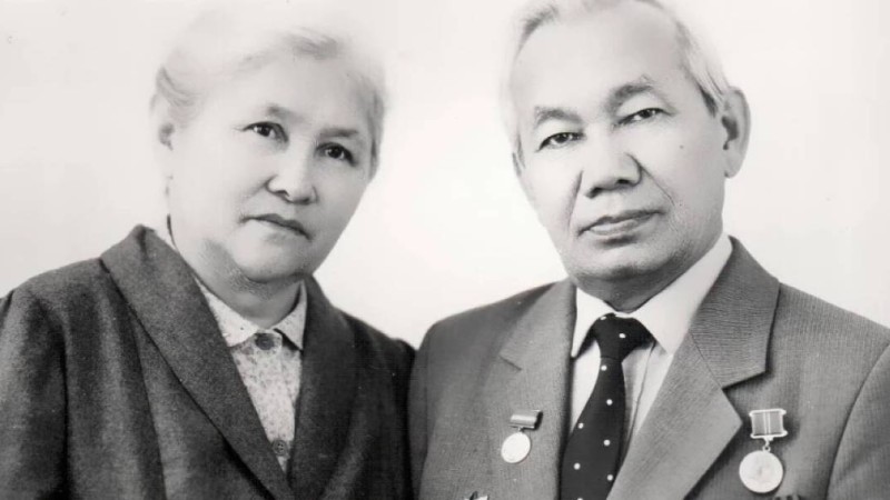 "Жас әйелдің жат еркекпен қылмыңдағанын көтере алмайсың" – Әзілхан Нұршайықовтың жары