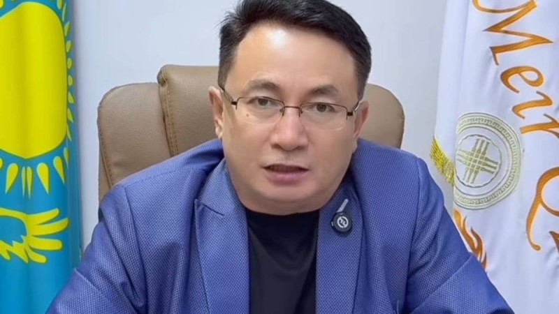 Орыс тілі мемлекеттік тілмен тең дәрежеде бола алмайды - Мейірман Шекеев