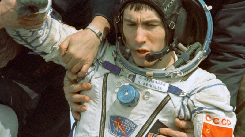 "Жерге қайта алмайсыз... Сізді ғарышқа жіберген мемлекет қазір жоқ" – Танымал ғарышкердің алған тосын хаты