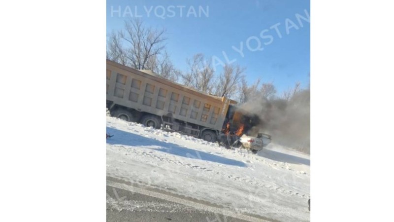 СҚО-да жүргізуші мен жолаушы өртеніп кетті